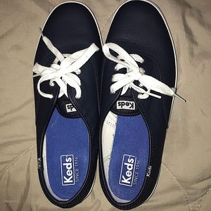 KEDS tennis shoes